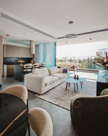 51fcdb76-130b-4ce4-8db9-0120ebf222e1