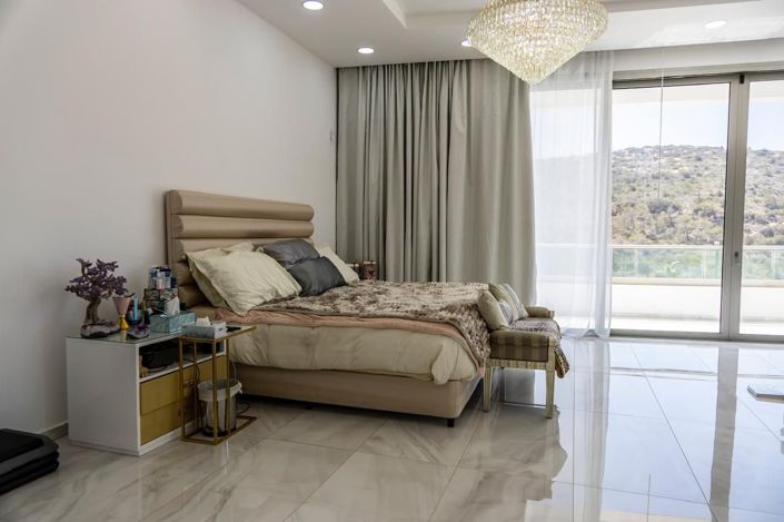 Image No.2-7 Bed House for sale