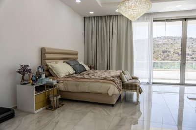 635e3af3-4dfe-4756-beda-9712946f348e