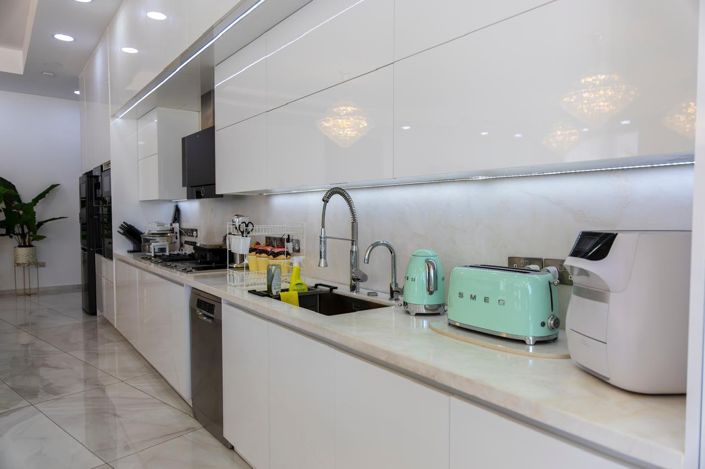 Image No.23-7 Bed House for sale