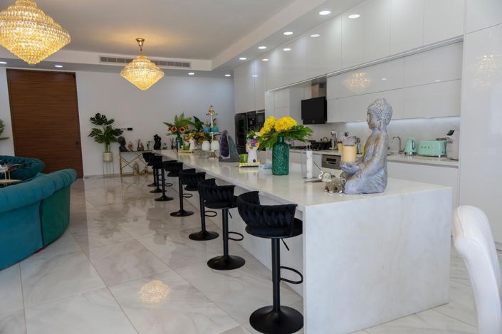 Image No.26-7 Bed House for sale