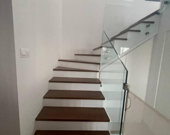 e4376733-eeaa-4cc8-8d39-f4474ac23a13