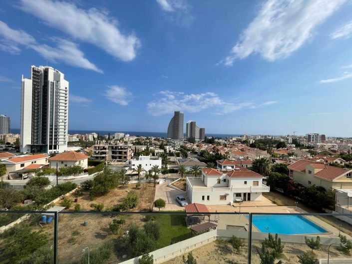 Image No.18-3 Bed Apartment for sale