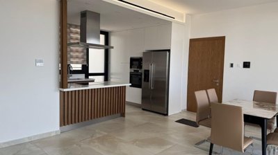 f129673e-f9a3-43bd-86aa-adee73144d1e