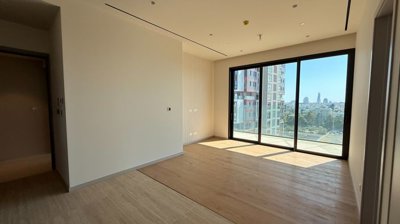 da206eeb-048a-451f-b402-103dc1f9fd07