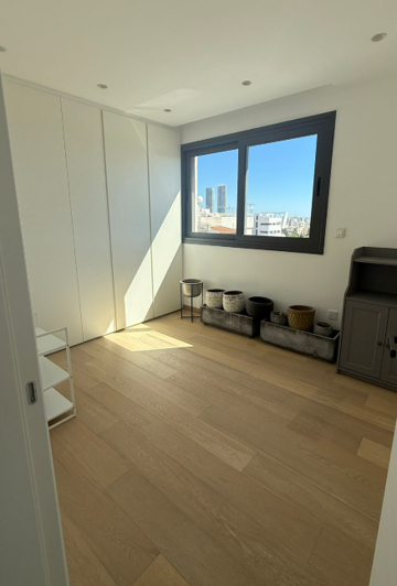 Image No.3-3 Bed Penthouse for sale