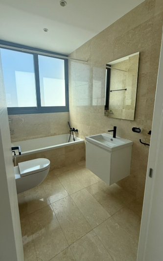 Image No.5-3 Bed Penthouse for sale