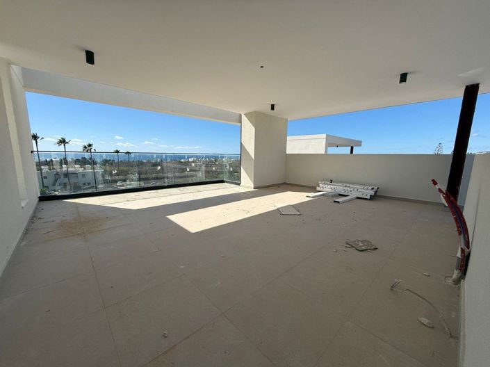 Image No.19-3 Bed Villa for sale