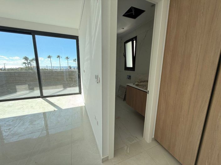 Image No.4-3 Bed Villa for sale