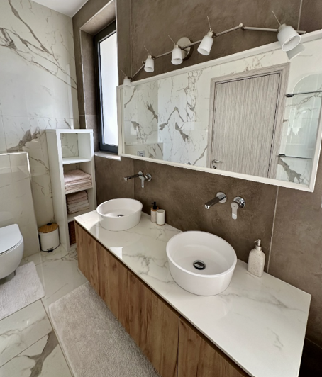 Image No.2-6 Bed Villa for sale