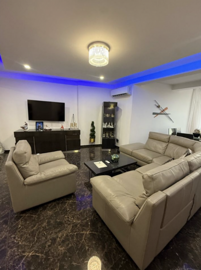 41654403-32f6-4ecd-b297-8f3c3986dc4c