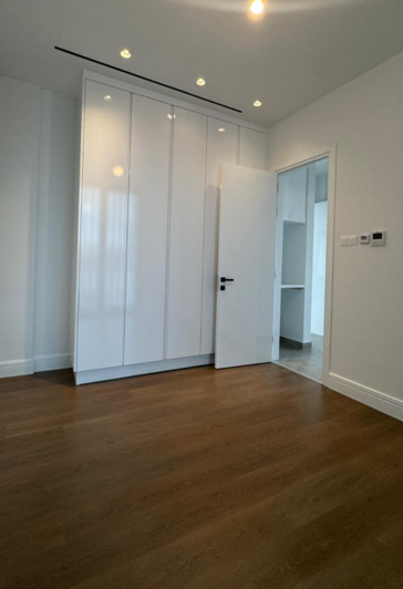 Image No.6-5 Bed Apartment for sale