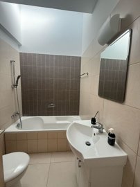 c04e6f4c-9af8-46b7-a51b-98f86a7a14cb