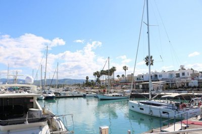 14aea946-57f9-4fb4-b9b1-9f0b5b980363