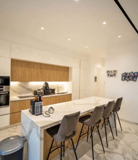 Image No.4-Villa de 5 chambres à vendre à Germasogeia