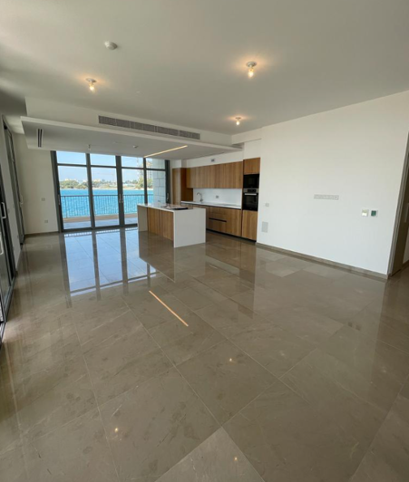 Image No.2-Appartement de 3 chambres à vendre à Limassol Marina