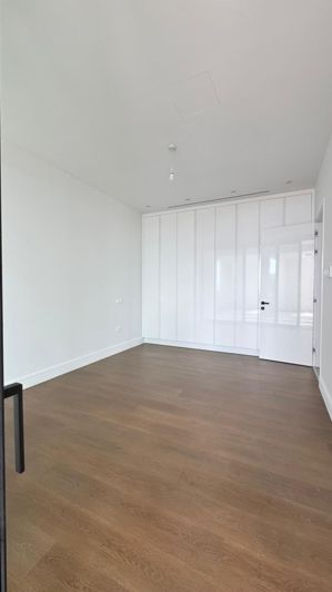 Image No.11-5 Bed Apartment for sale