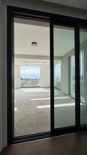 Image No.13-5 Bed Apartment for sale