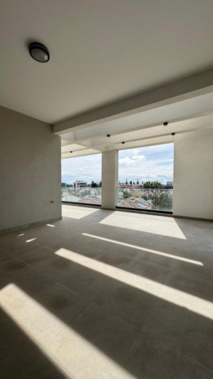 Image No.16-5 Bed Apartment for sale