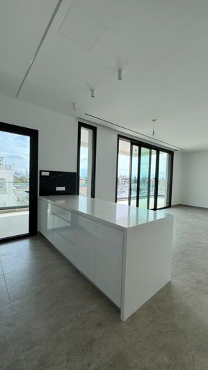 Image No.3-5 Bed Apartment for sale