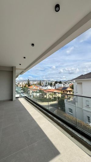 Image No.8-5 Bed Apartment for sale