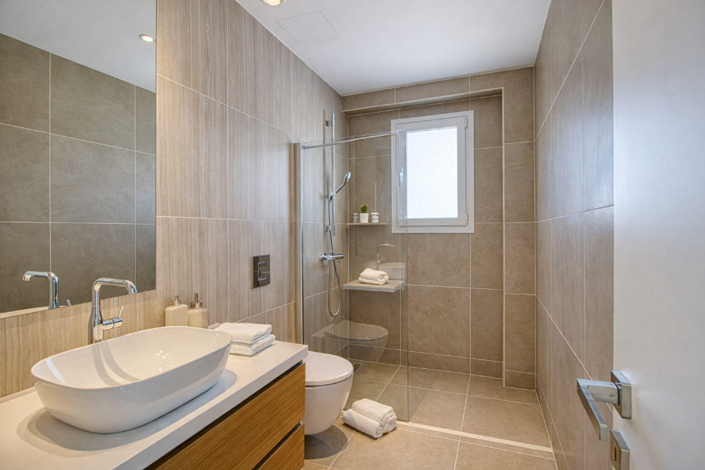 Image No.10-3 Bed Apartment for sale