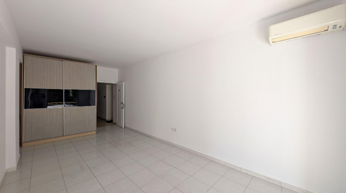 Image No.4-Appartement de 2 chambres à vendre à Agios Tychonas