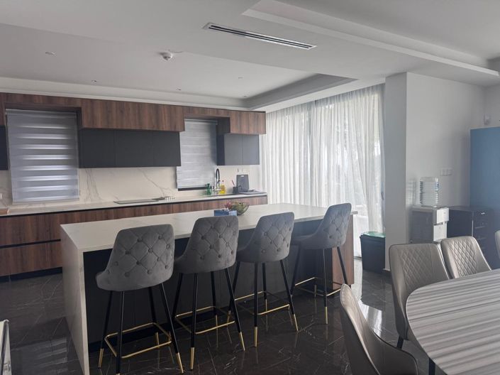 Image No.2-4 Bed Villa for sale