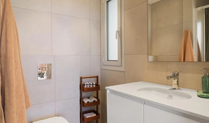 Image No.8-2 Bed Apartment for sale