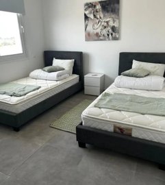 e5eb223e-b42b-4473-8e00-1e01b4c4d098