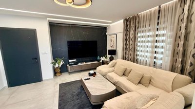 a76ab381-25ab-4df8-a749-e09b0c4a9e0e