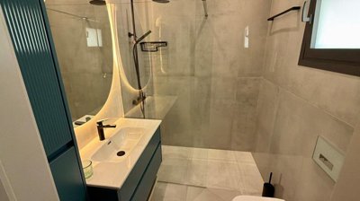 81a76ae3-707d-4ce5-a588-e7ef7660c813