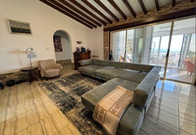 464ea956-cab8-462b-9a3e-087676072c1f