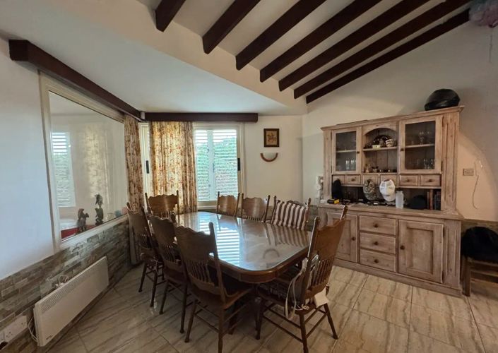 Image No.6-3 Bed House for sale