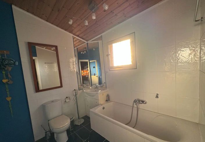 Image No.7-3 Bed House for sale