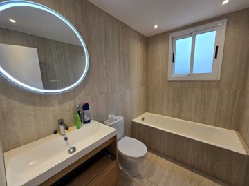 7fc121a4-ace1-4b99-b2c2-5b2011d442a8