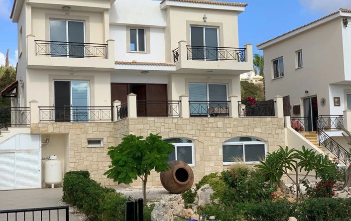 Image No.2-3 Bed Villa for sale