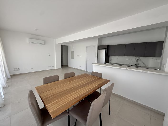 Image No.18-3 Bed Apartment for sale