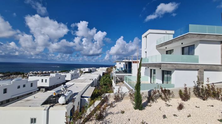 Image No.7-3 Bed Villa for sale