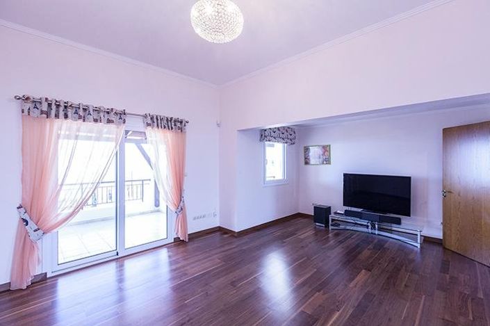 Image No.13-4 Bed Bungalow for sale