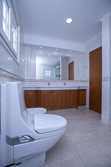 Image No.14-4 Bed Bungalow for sale