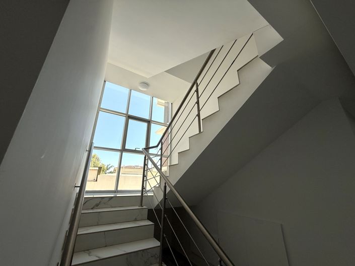 Image No.13-3 Bed Apartment for sale