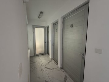 f3713e48-3cb1-4389-a2b7-59a1e5057a46