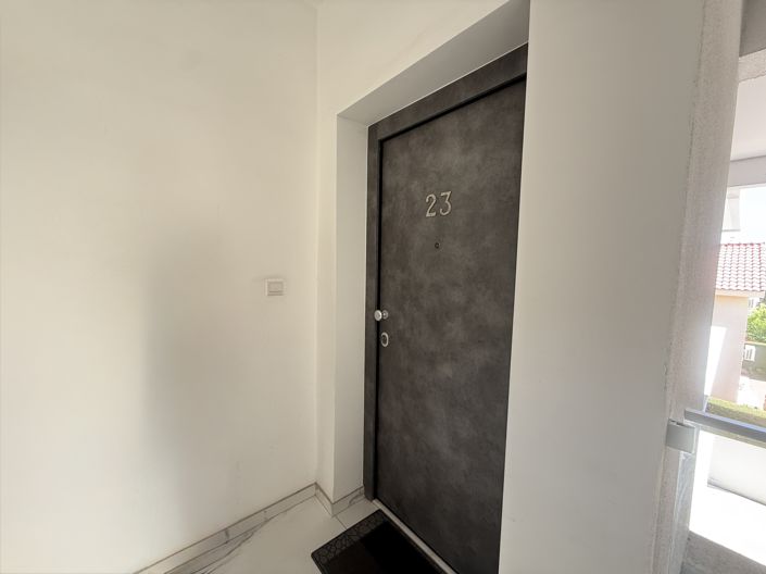 Image No.17-3 Bed Apartment for sale