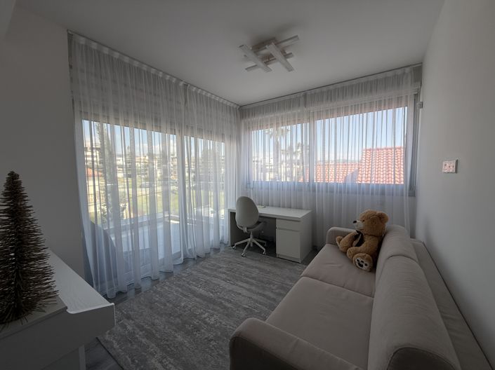 Image No.29-3 Bed Apartment for sale