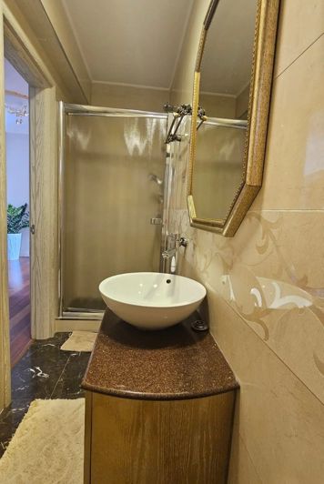 Image No.11-3 Bed House for sale