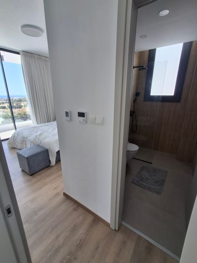 Image No.9-3 Bed Villa for sale