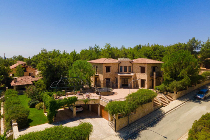 Image No.2-4 Bed Villa for sale