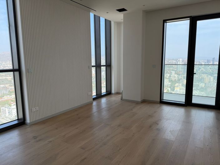 Image No.12-3 Bed Apartment for sale