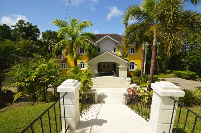 Image No.2-4 Bed Property for sale